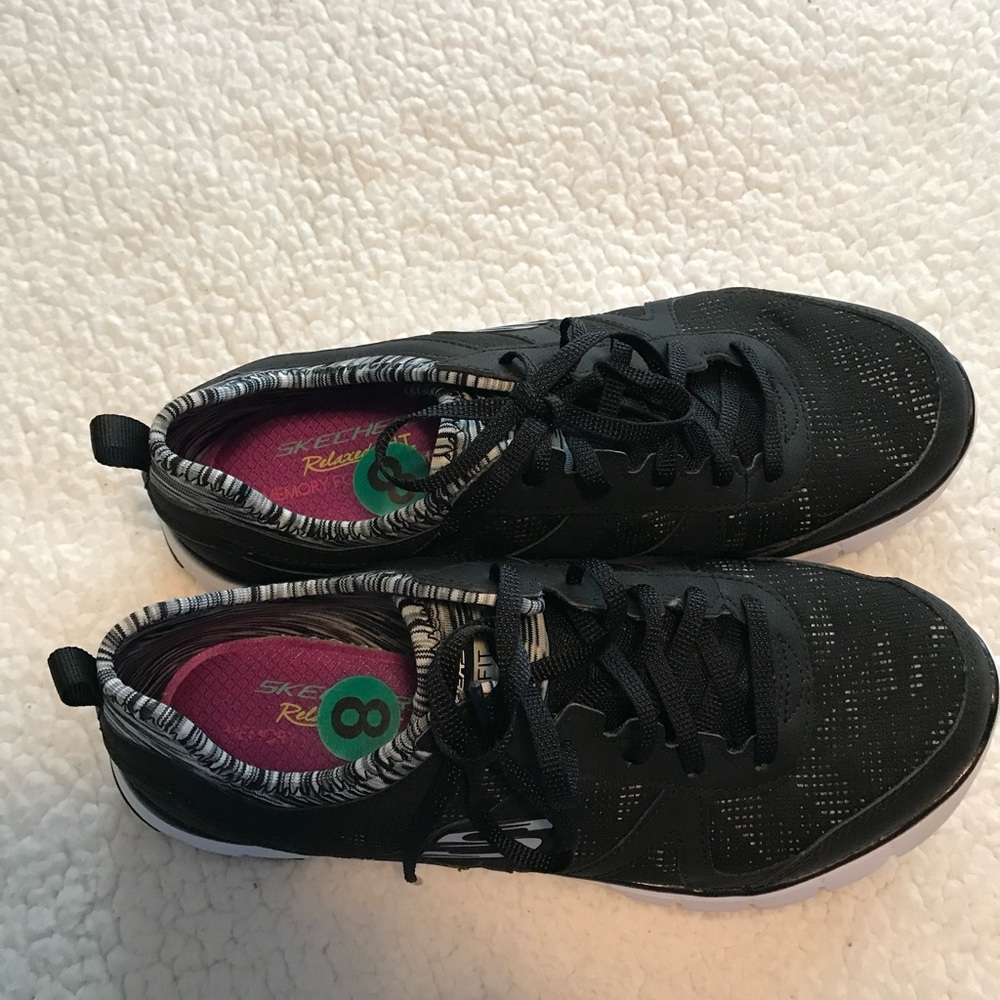 Women’s Sketchers Sneakers Size 8 in EUC - Picture 5 of 8
